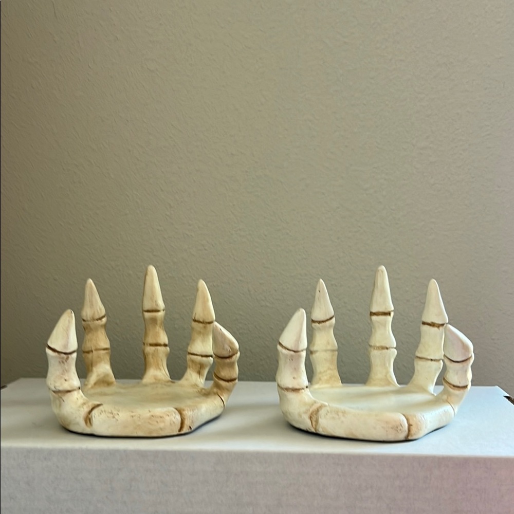 Yankee Candle Skeleton Hand Holders - Cream